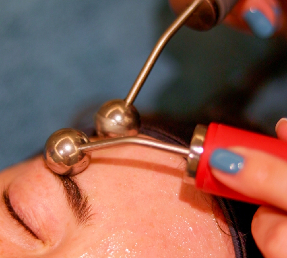 Guinot Eye Lift Treatments in Alton and Alresford 
